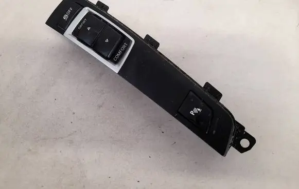 BMW 5 F10 F11 ESP (stability program) switch 61319202951 9202951