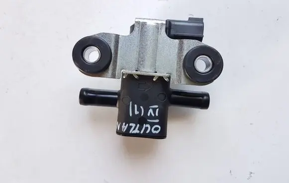 Mitsubishi Outlander IV Vacuum valve K5T45875