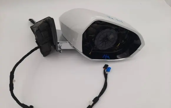BMW 7 G70 Front door electric wing mirror