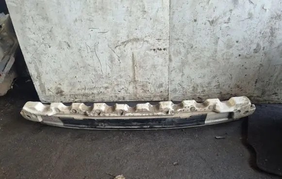 Toyota Sienna XL20 II Rear bumper cross member 