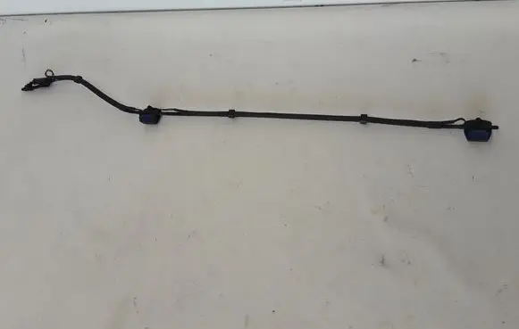 Windshield washer spray nozzle