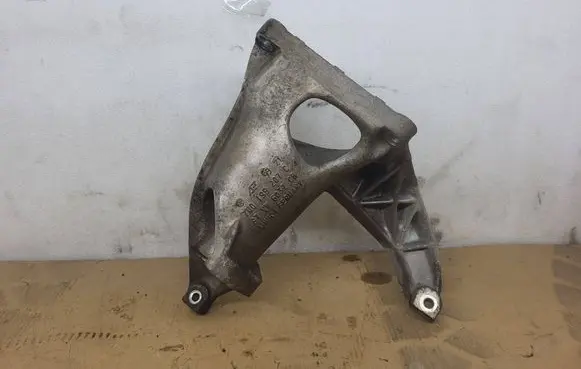 Volkswagen Sharan Driveshaft support bearing bracket 7M0199207C 97VW6037CB