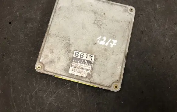 Toyota Avensis T250 Engine control unit/module 0797002354