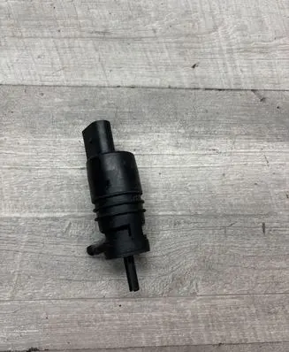 BMW 5 F10 F11 Windscreen/windshield washer pump 6934160 3240479 13264011
