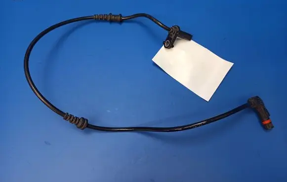 Mercedes-Benz E C207 W207 ABS brake wheel speed sensor A2075400017