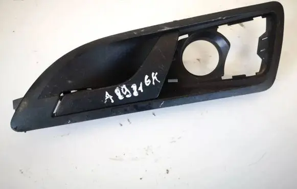 Skoda Octavia Mk2 (1Z) Rear door interior handle 1z0839247