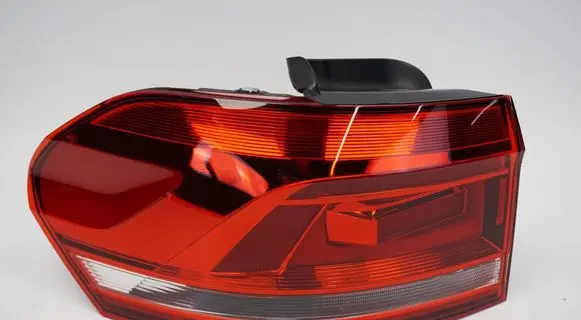 Volkswagen Touran III Rear/tail lights 5TA945095D L90084783