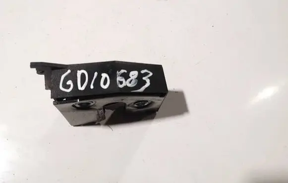 Volkswagen PASSAT B5.5 Seat back rest lock catch 3b0885738