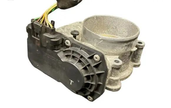 Volvo C70 Throttle valve 30711551 060411 4H110541
