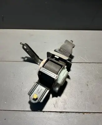 Honda CR-V Front seatbelt n1946