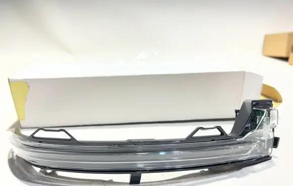 Opel Corsa F Mirror indicator light 4228228