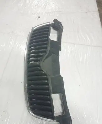 Skoda Fabia Mk2 (5J) Front grill 5J0853668A