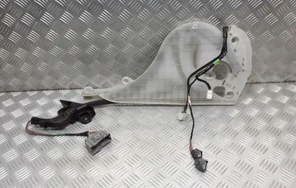 Mazda 5 Front door wiring loom