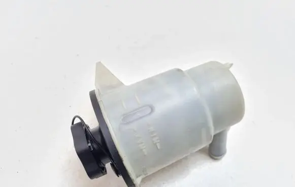 Ford Mustang V Power steering fluid tank/reservoir 4R333R700AC