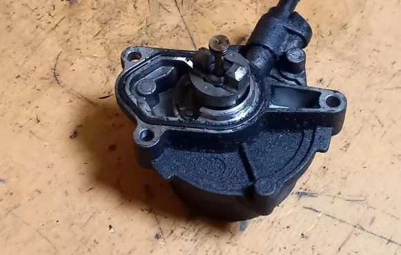 KIA Soul Vacuum pump 288102A101