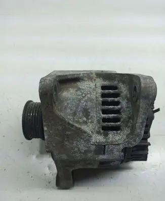 Audi A4 S4 B5 8D Generator/alternator