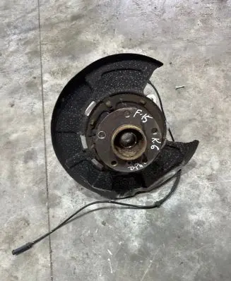 BMW X5 F15 Rear wheel hub 6770983
