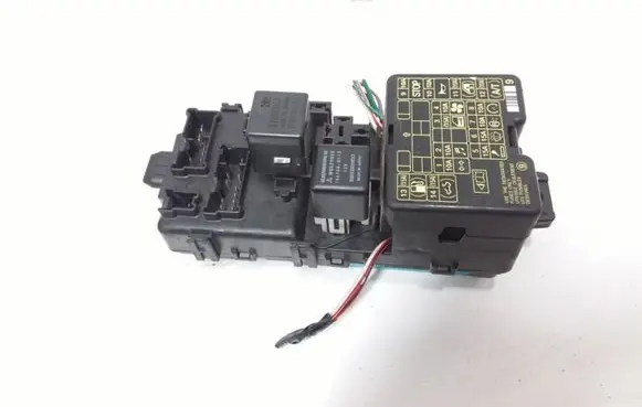 Mitsubishi Pajero Sport I Fuse module 2323006260