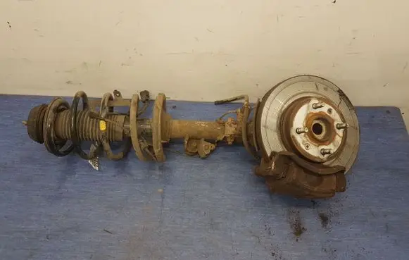 Hyundai i20 (PB PBT) Front wheel hub spindle knuckle