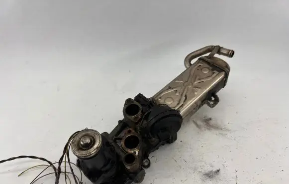 Skoda Superb B6 (3T) EGR valve cooler 03L131512BL