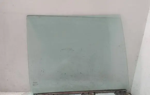 Volvo 940 Rear door window glass 43R00048