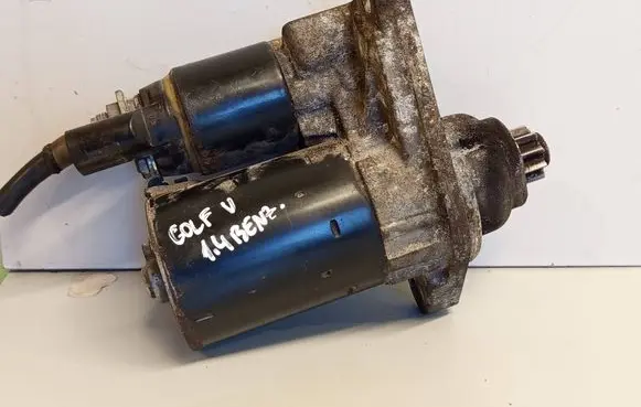 Volkswagen Golf V Starter motor 