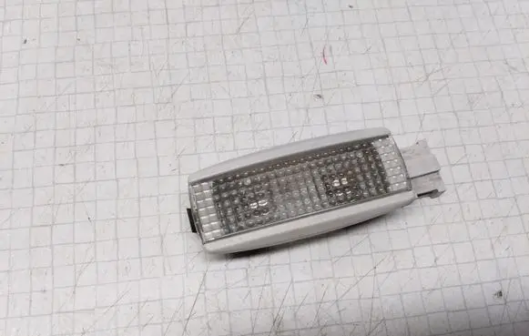 Volkswagen PASSAT B5.5 Other interior light 3B0947113