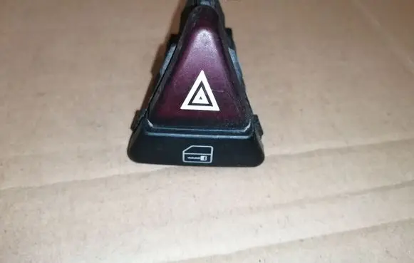 Mercedes-Benz A W168 Hazard light switch 1688206710