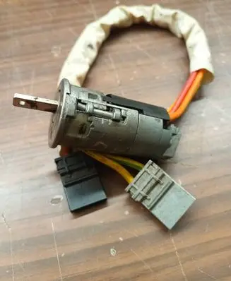 Renault Kangoo I Ignition lock 309266c