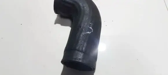 BMW 5 E39 Intercooler hose/pipe 2247967