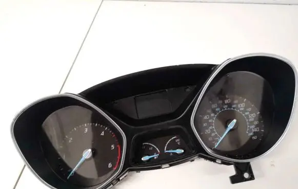 Ford Focus Speedometer (instrument cluster) bm5t10849dn bm5t-10849-dn