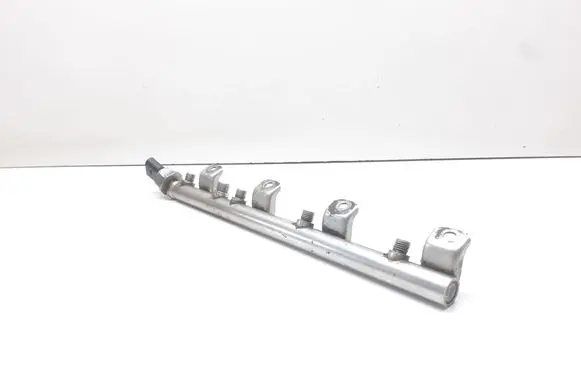 BMW X6 M Fuel main line pipe 7547600 13537547600