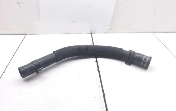 Volkswagen Touareg I Engine coolant pipe/hose 