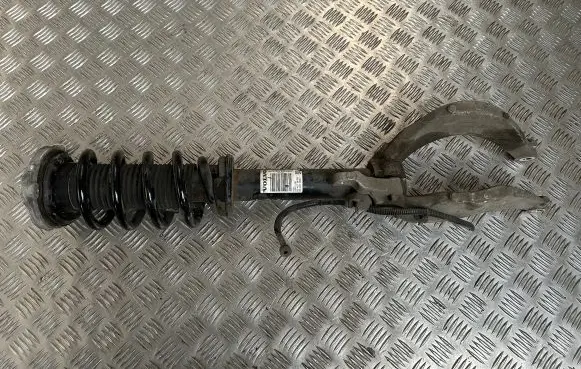Volvo XC90 Front shock absorber with coil spring 31451073 31360635