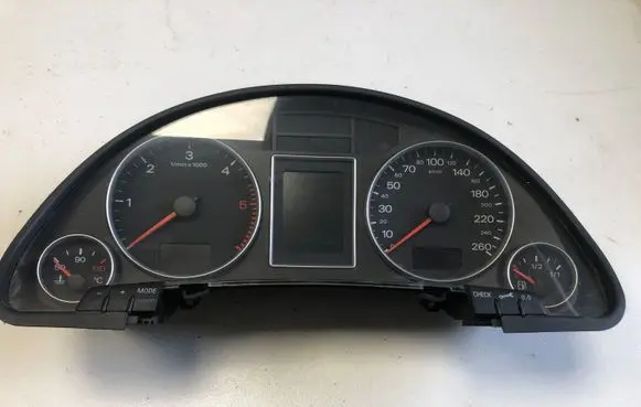 Audi A4 S4 B7 8E 8H Speedometer (instrument cluster) 8E0920901D