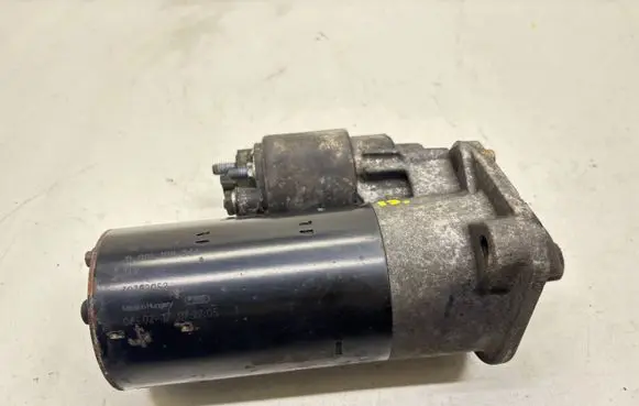 Volvo V70 Starter motor 30782052