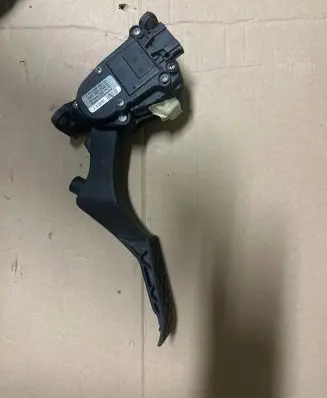 Volkswagen Transporter - Caravelle T5 Accelerator throttle pedal 7H1721503D 6PV00849503