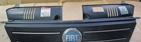 Fiat Idea Front grill