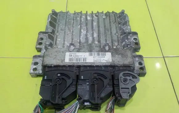 Renault Scenic III - Grand scenic III Engine control unit/module 237100345R