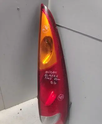 Nissan Almera Tino Rear/tail lights