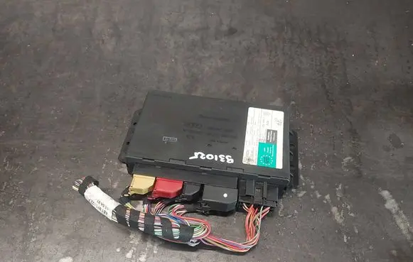 Audi A6 S6 C5 4B Comfort/convenience module 4B0962258D