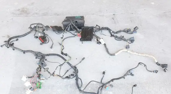 Ford Focus Engine installation wiring loom 14A067