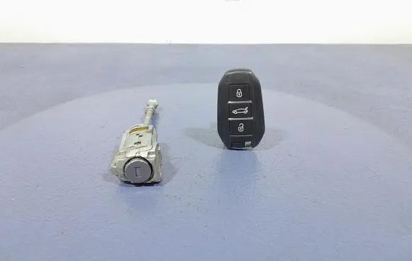 Peugeot 508 RXH Ignition lock 2010DJ5052