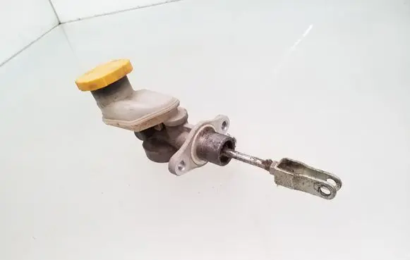 Subaru Forester SH Master brake cylinder