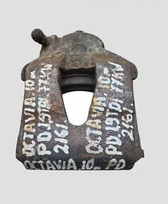 Skoda Octavia Mk2 (1Z) Front brake caliper