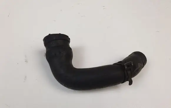 Intercooler hose/pipe