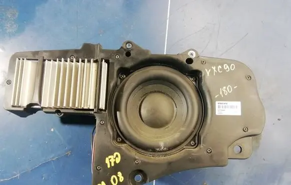 Volvo XC90 Subwoofer speaker 30758468 CDV5A
