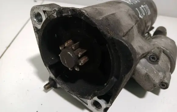 Audi A4 S4 B7 8E 8H Starter motor