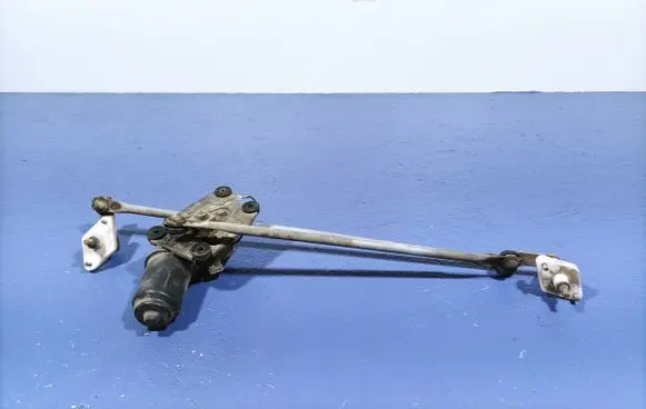 Suzuki Ignis Front wiper linkage and motor