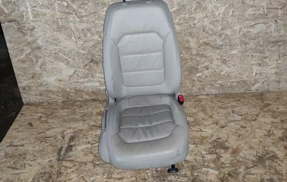 Volkswagen PASSAT B7 Front passenger seat 3C8882106AL